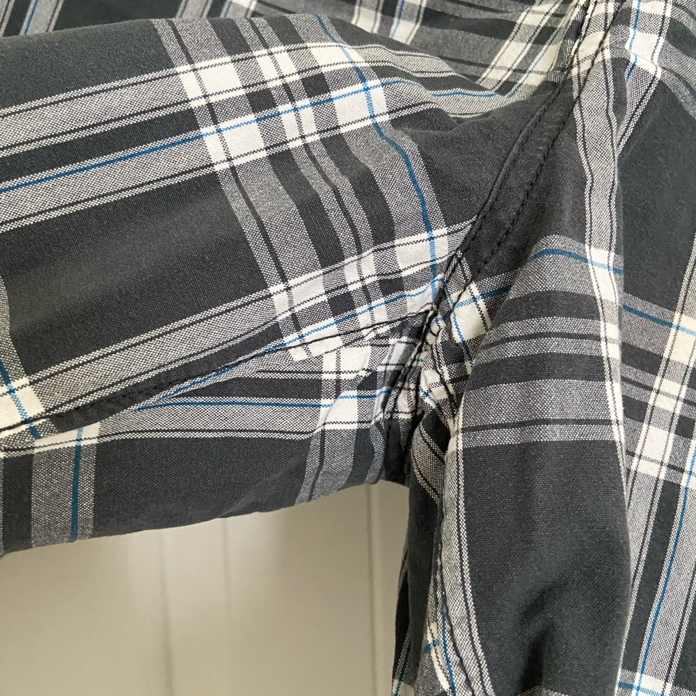 NWOT American Eagle men’s gray white plaid longer length khaki shorts‎ size 33 - Picture 3 of 7